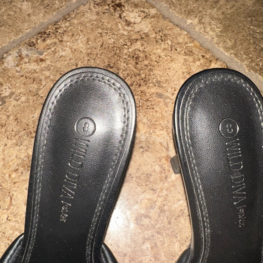 Wild Diva Black Quilted Mules - Picture 5 of 6